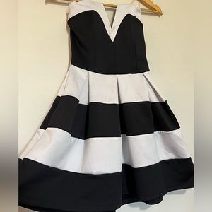 Black and White Strapless Flare Hem Dress - Charlotte Russe